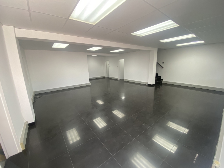 To Let commercial Property for Rent in Montague Gardens Western Cape